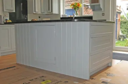 Tulip wood/MDF kitchen painting Hampshire